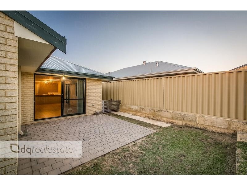 74 Feakle Bend, Ridgewood WA 6030