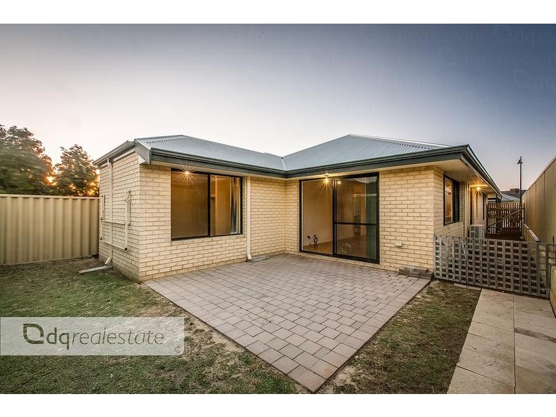 74 Feakle Bend, Ridgewood WA 6030