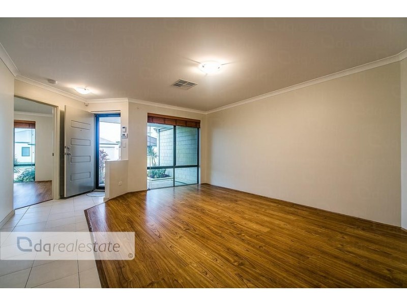 10 Redrobin Link, Tapping WA 6065