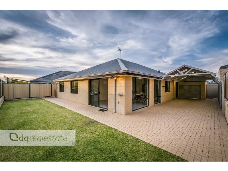 10 Redrobin Link, Tapping WA 6065