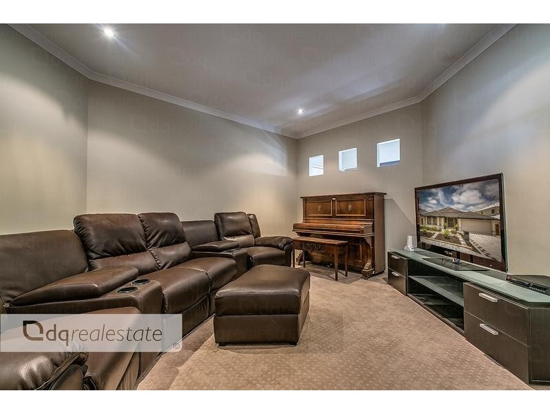 19 Narrien Loop, Hocking WA 6065