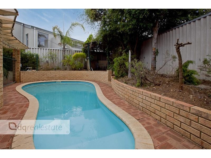 6 Avalon Close, Woodvale WA 6026