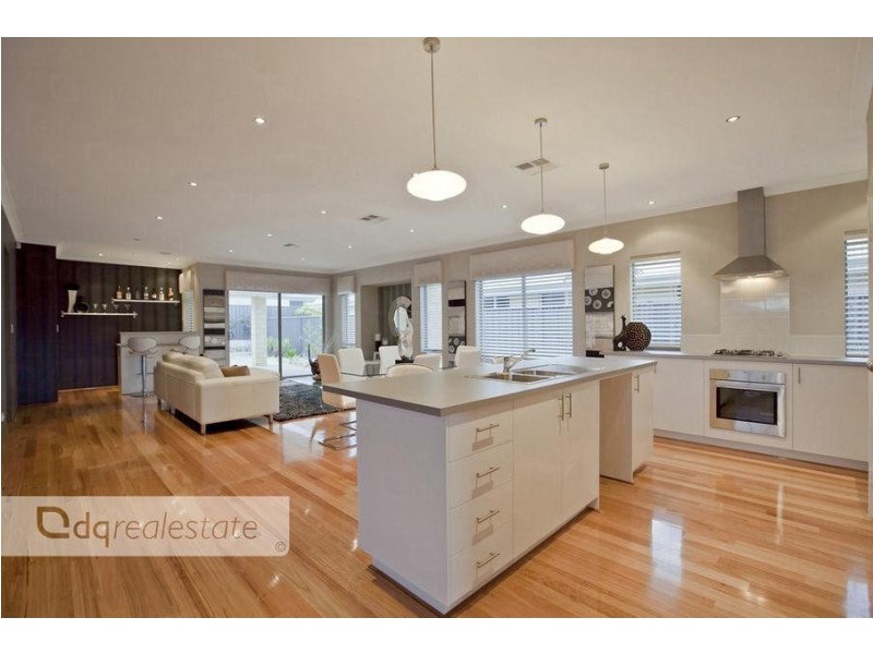 17 Botanic Avenue, Banksia Grove WA 6031