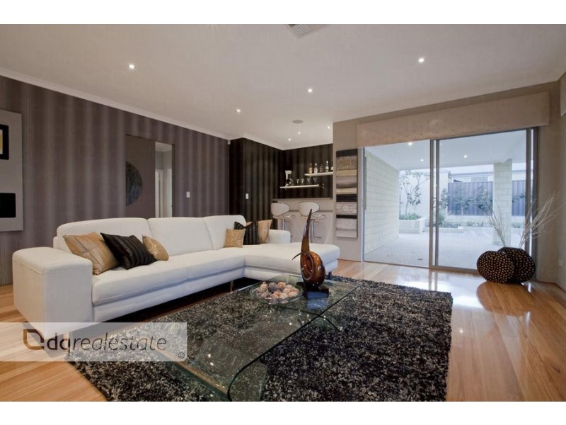 17 Botanic Avenue, Banksia Grove WA 6031