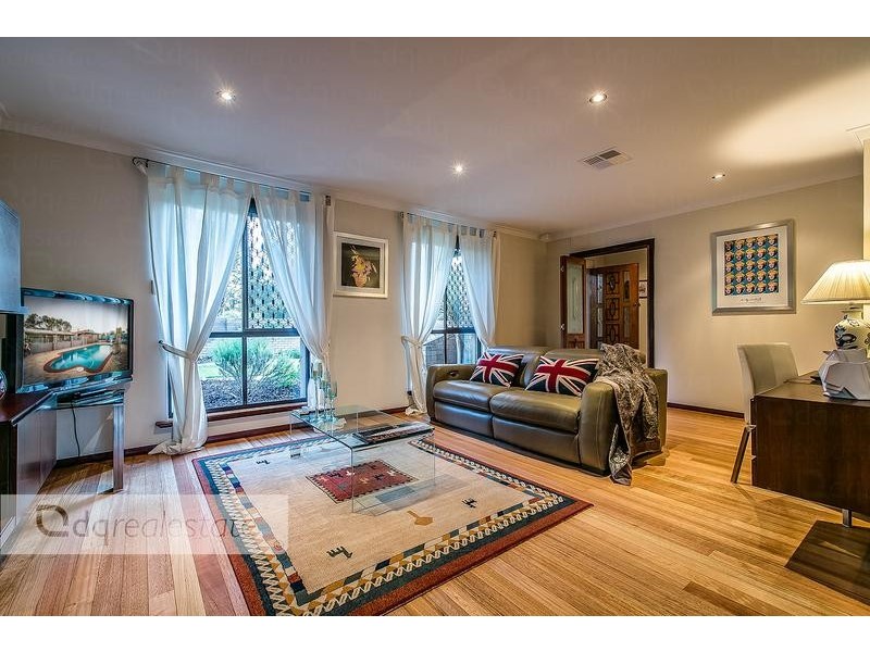 64 Trailwood Drive, Woodvale WA 6026