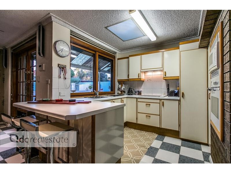 64 Trailwood Drive, Woodvale WA 6026