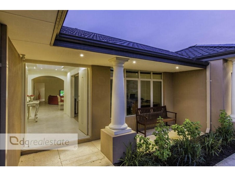 32 Eastman Turn, Tapping WA 6065