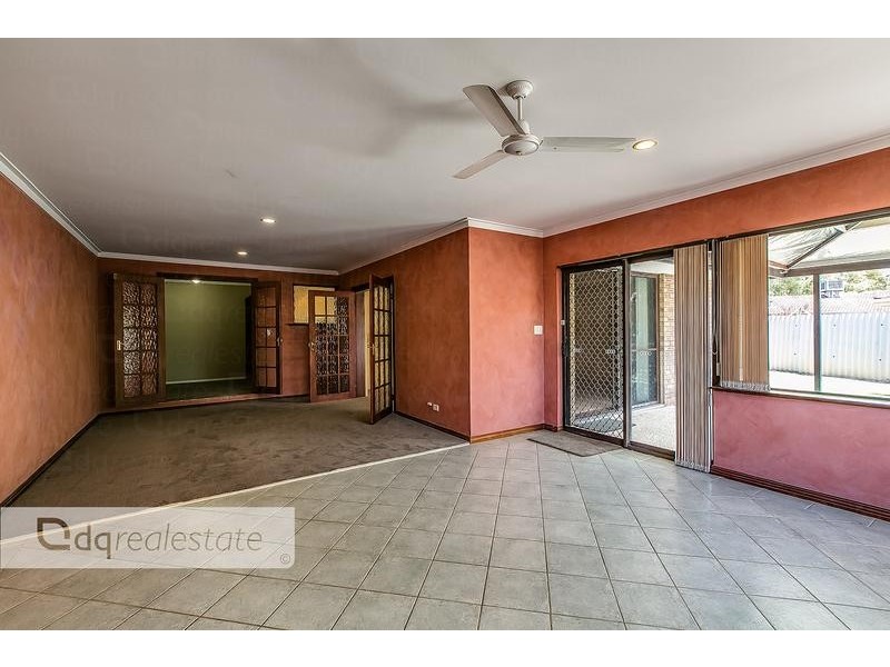 9 Edgeware Place, Kingsley WA 6026