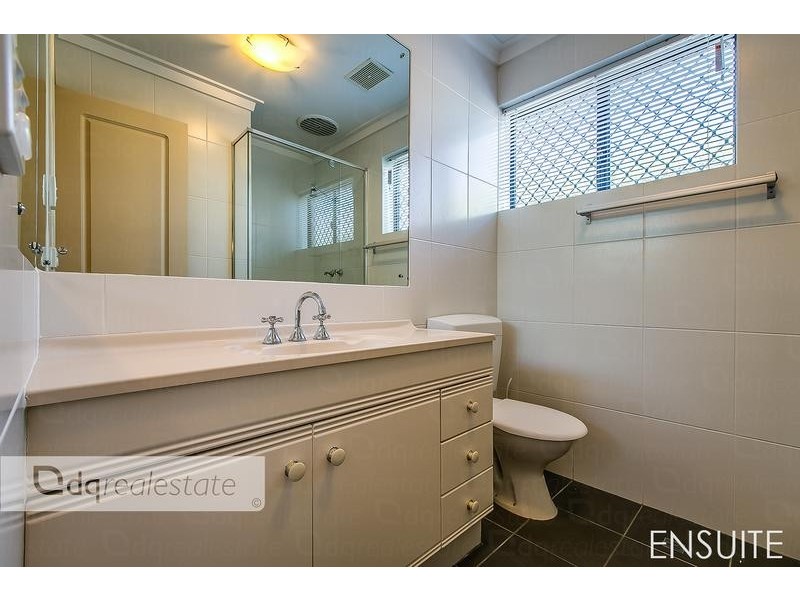 9 Edgeware Place, Kingsley WA 6026