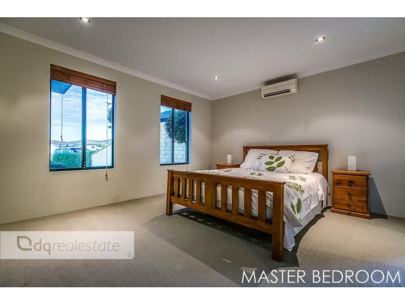 8 Bingarra Crescent, Tapping WA 6065