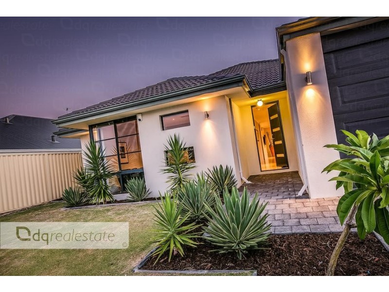 15 Haddon Terrace, Madeley WA 6065