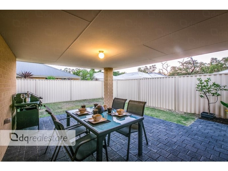 15 Haddon Terrace, Madeley WA 6065