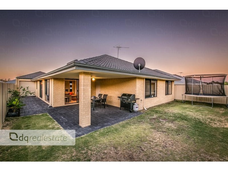 15 Haddon Terrace, Madeley WA 6065