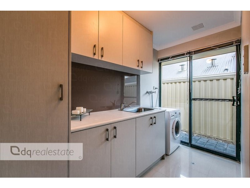 15 Haddon Terrace, Madeley WA 6065