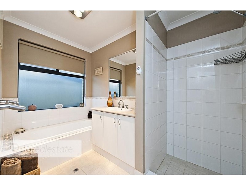 38 Colwyn Loop, Tapping WA 6065