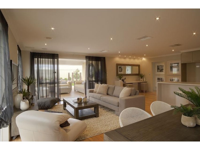 12 Gangway Turn, Alkimos WA 6038