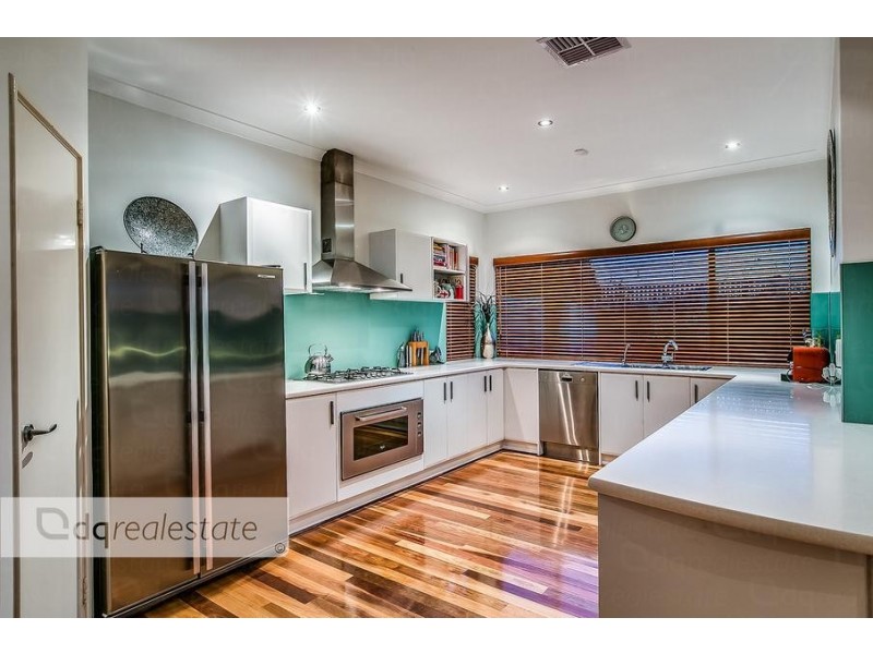 9 Wanderers Way, Madeley WA 6065