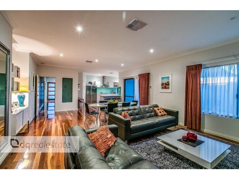 9 Wanderers Way, Madeley WA 6065