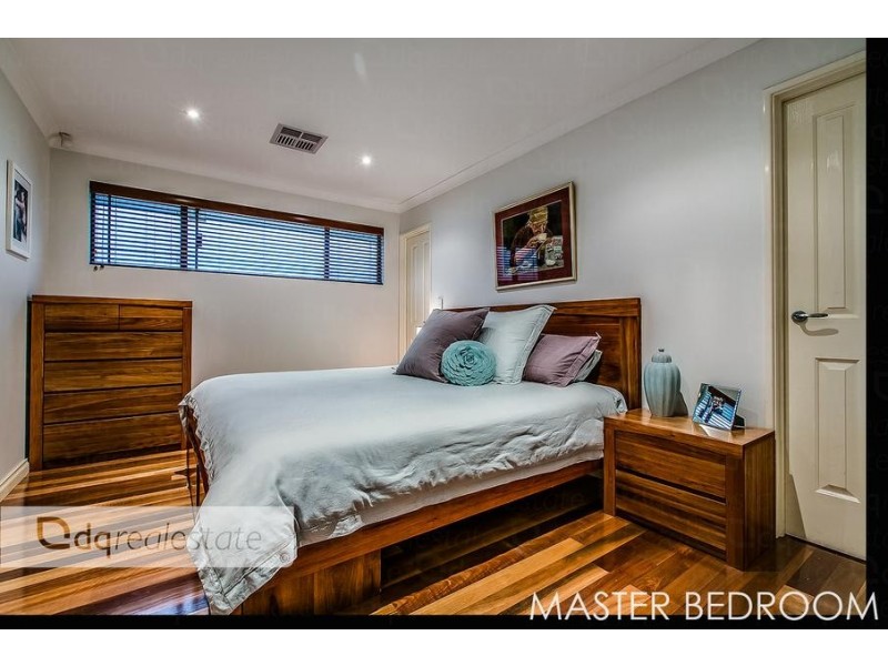9 Wanderers Way, Madeley WA 6065