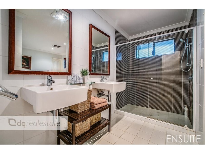 9 Wanderers Way, Madeley WA 6065