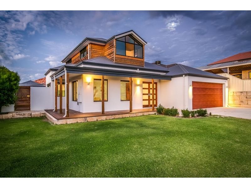 9 Wanderers Way, Madeley WA 6065