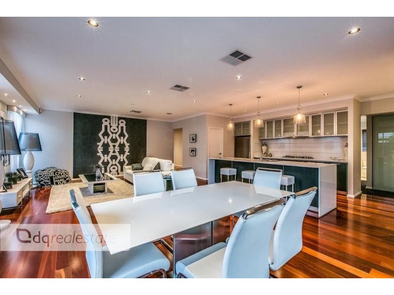 21 Solandri Bend, Banksia Grove WA 6031