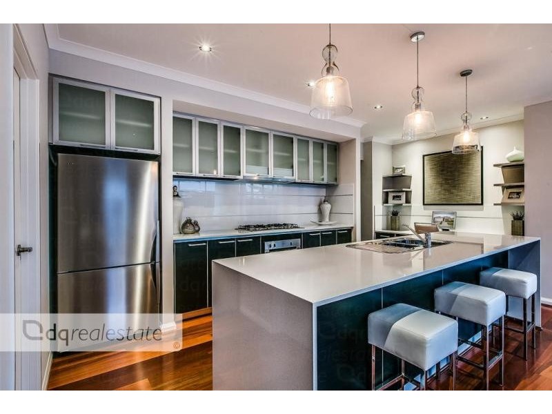 21 Solandri Bend, Banksia Grove WA 6031