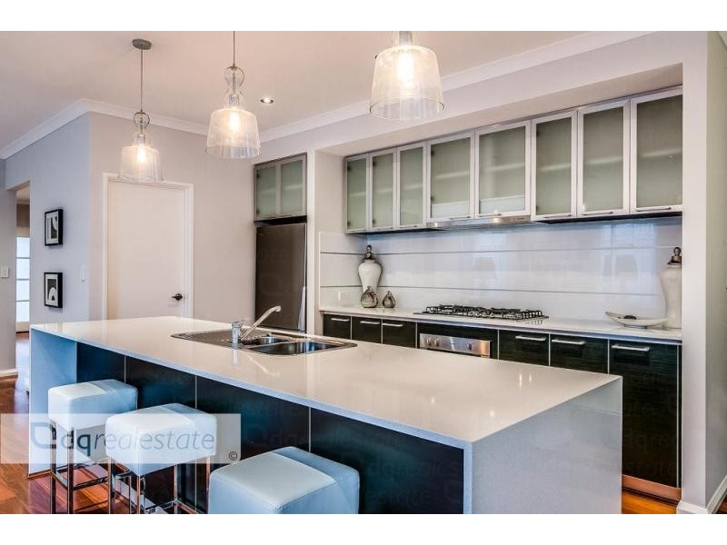 21 Solandri Bend, Banksia Grove WA 6031