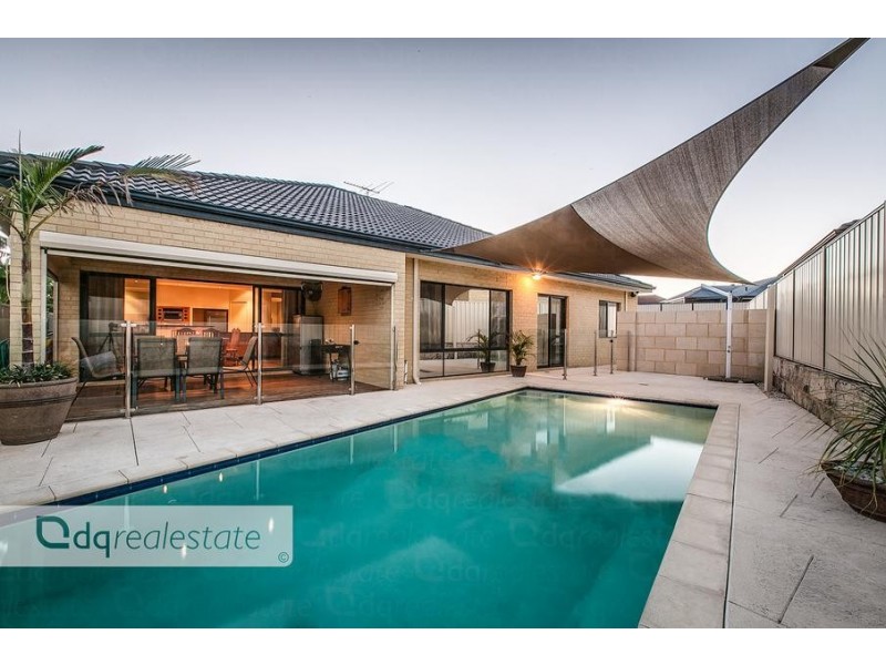 1 Shiralee Bend, Carramar WA 6031