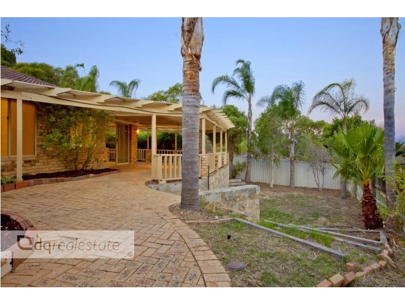 2 Oakland Close, Woodvale WA 6026