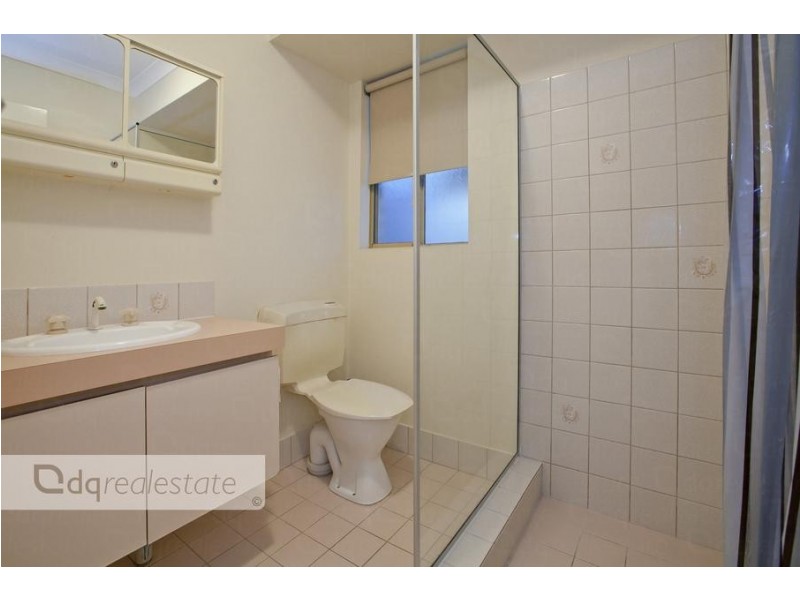 2 Oakland Close, Woodvale WA 6026