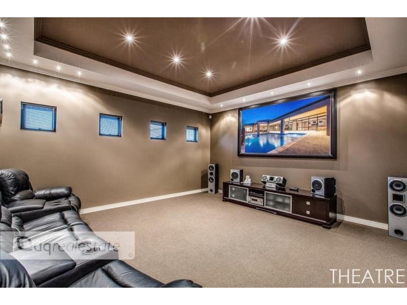 9 Beckett Circle, Darch WA 6065