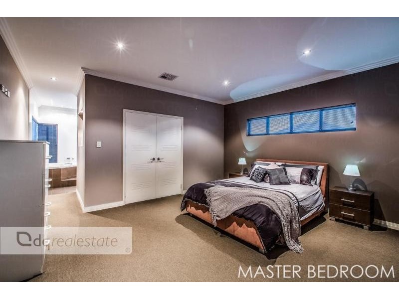 9 Beckett Circle, Darch WA 6065