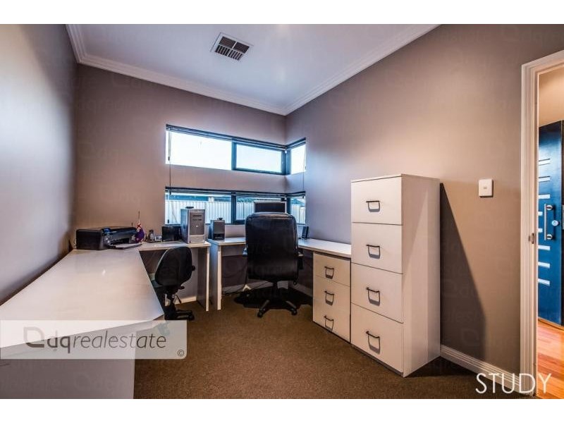 9 Beckett Circle, Darch WA 6065