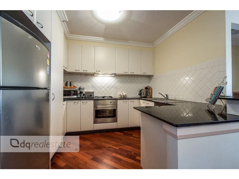 13/2 Plaistow Street, Joondalup WA 6027