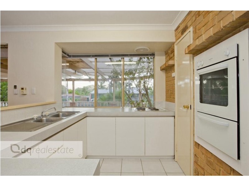 2 Oakland Close, Woodvale WA 6026