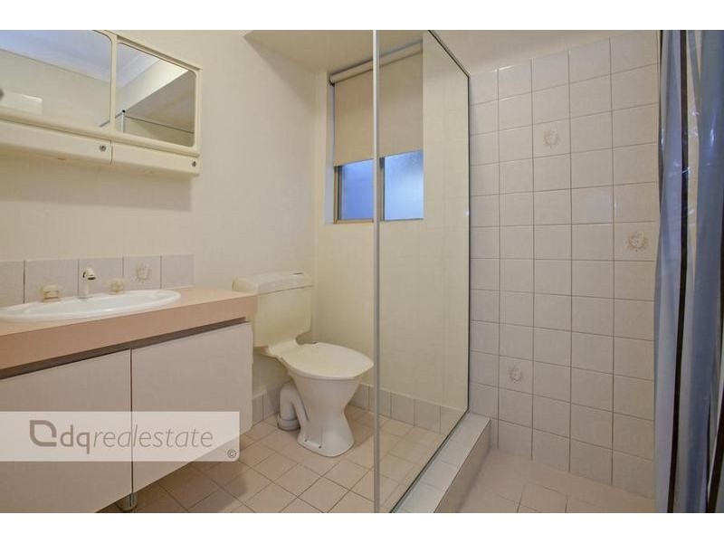 2 Oakland Close, Woodvale WA 6026