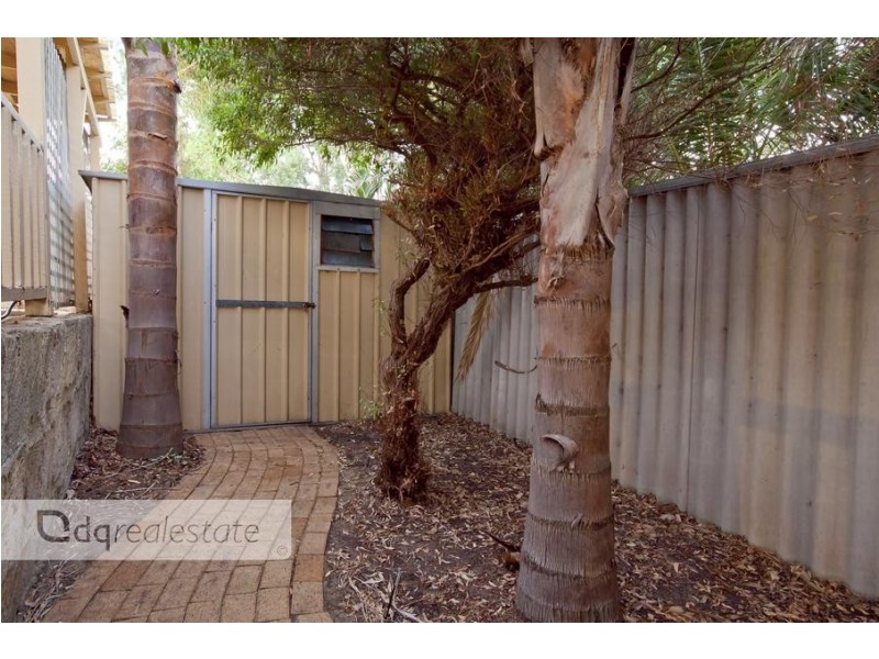 2 Oakland Close, Woodvale WA 6026