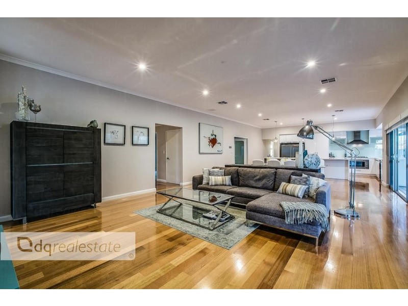 5 Aberdeen Terrace, Landsdale WA 6065