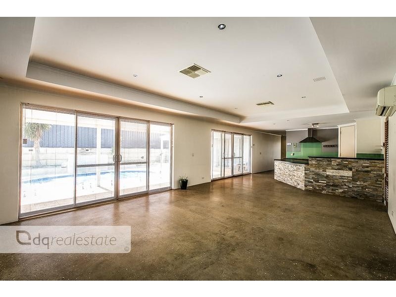 64 Narrien Loop, Hocking WA 6065