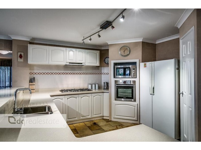 6 Pilbeam Circuit, Landsdale WA 6065