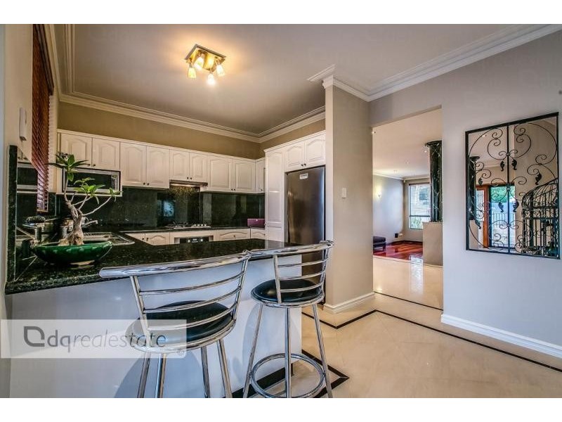 12 Austen Lane, Leederville WA 6007