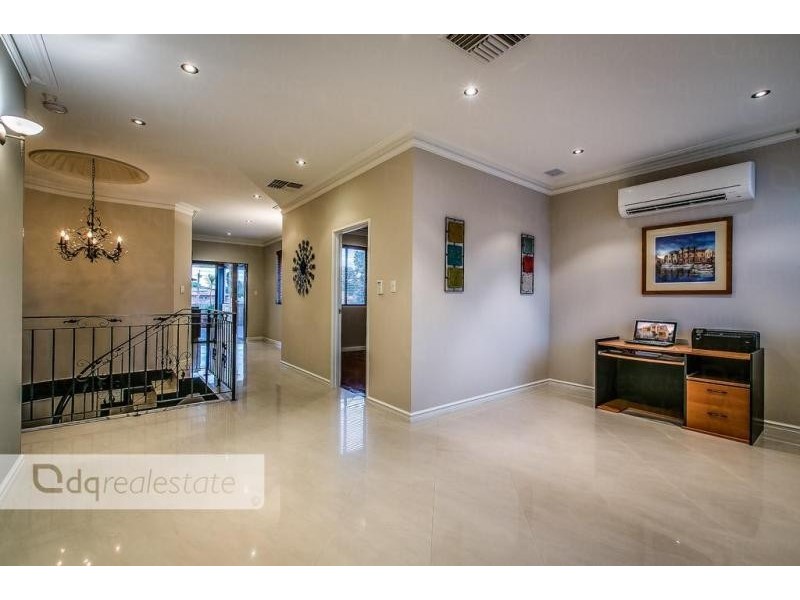 12 Austen Lane, Leederville WA 6007