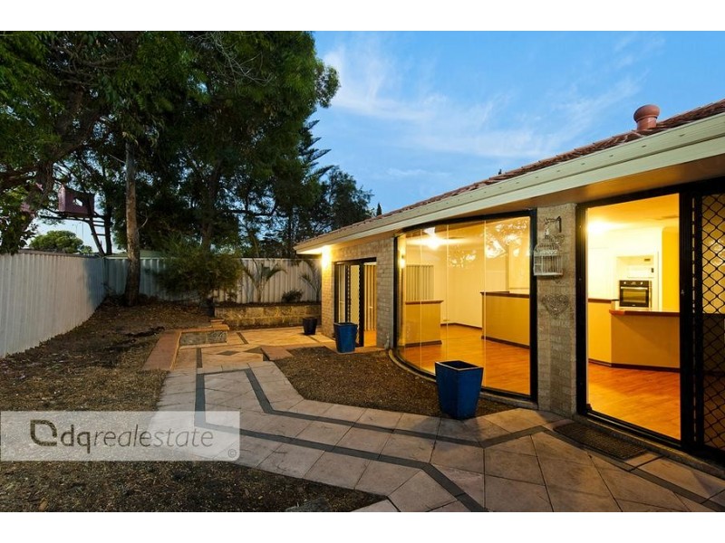 11 Harbour Elbow, Banksia Grove WA 6031