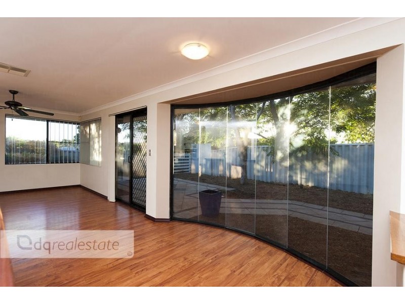 11 Harbour Elbow, Banksia Grove WA 6031