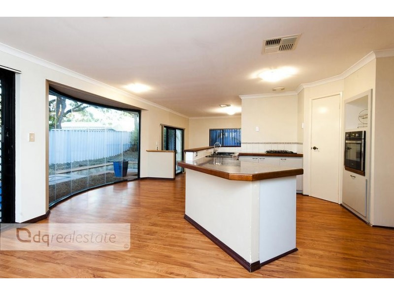 11 Harbour Elbow, Banksia Grove WA 6031