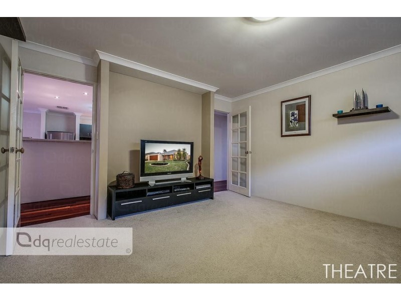 22 Crosthwait Circle, Tapping WA 6065