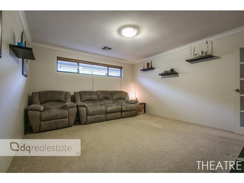 22 Crosthwait Circle, Tapping WA 6065