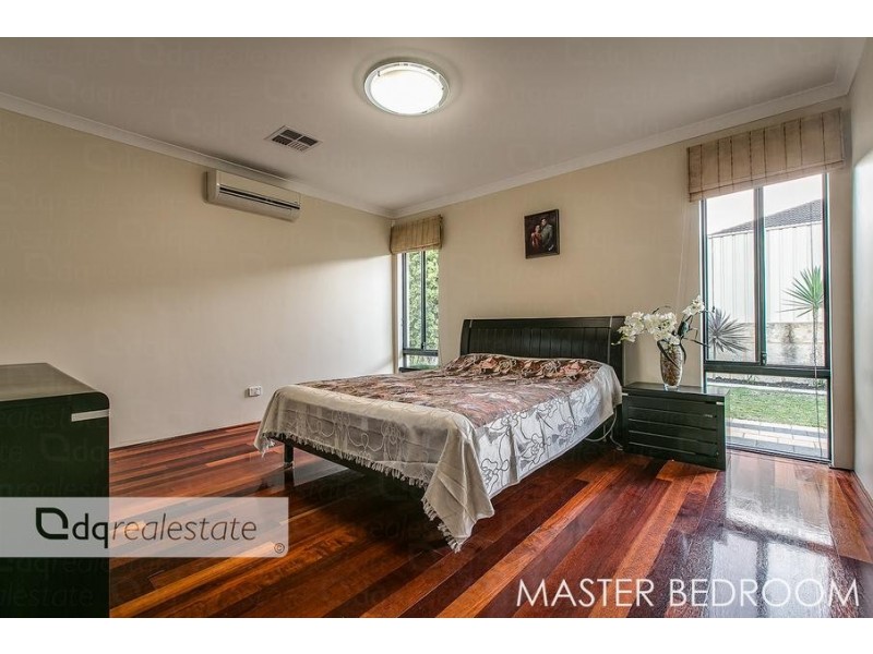 22 Crosthwait Circle, Tapping WA 6065