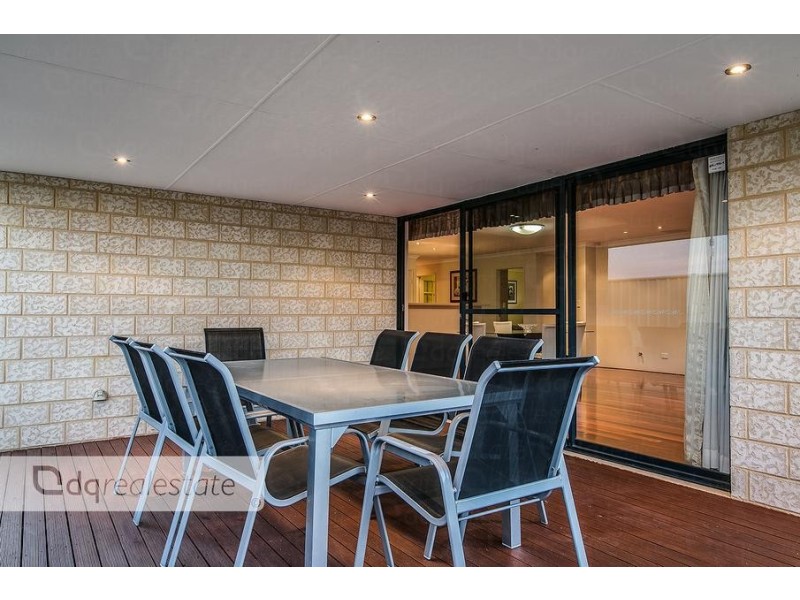 22 Crosthwait Circle, Tapping WA 6065